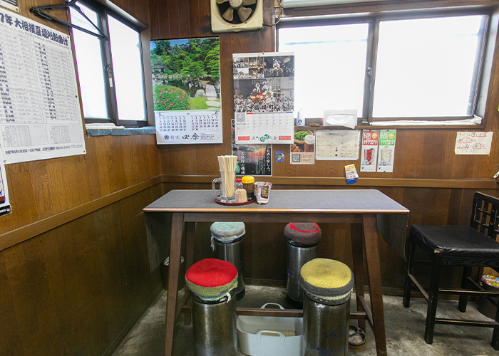 立ち飲み席